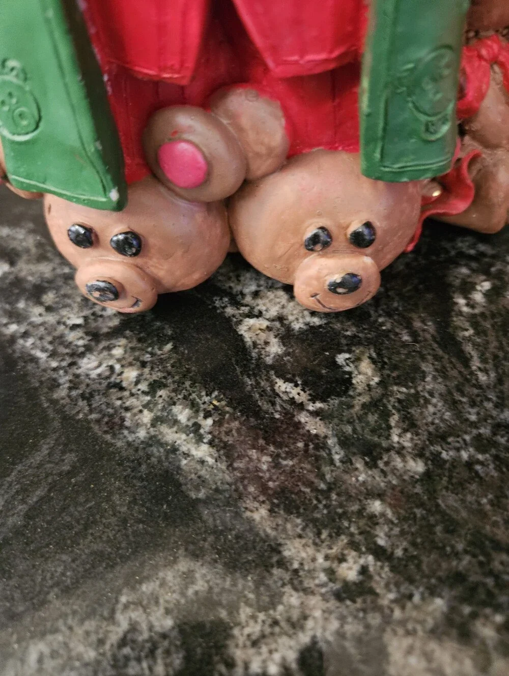 Vintage 1998 Kirkland's Cedar Creek Collection Mr. & Mrs. Santa Claus Figurines
